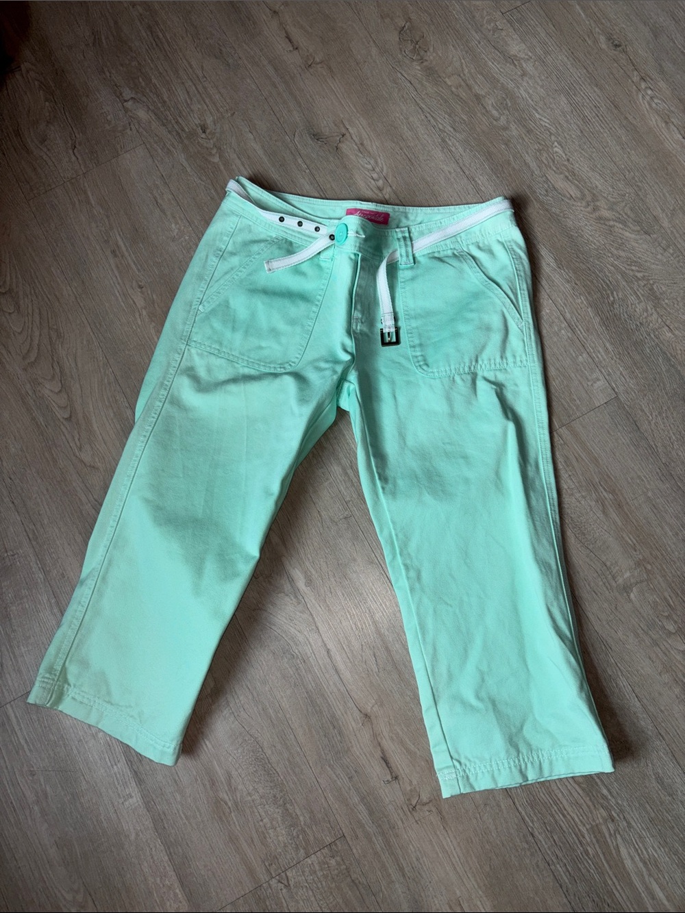 Aeropostale Mint Green Women's Capri Pants
